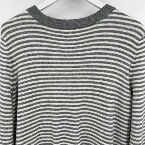 By Anthropologie Serena Striped Button V-Neck Gray Cream Knit Sweater Size Large - Picture 7 of 11